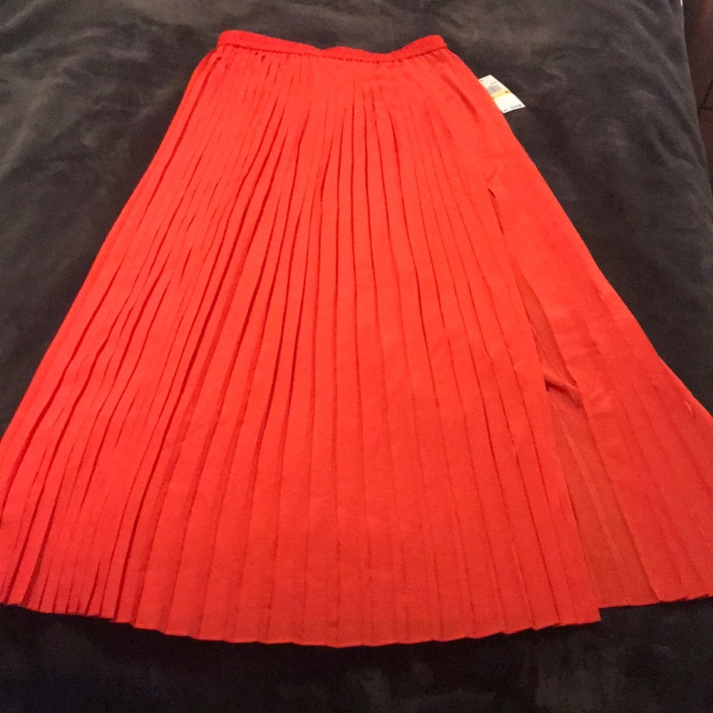 MICHAEL Michael Kors Red Pleated A-Line Skirt